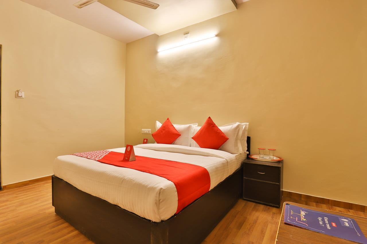 Oyo 11427 Hotel Kalyan Ahmedabad Ngoại thất bức ảnh
