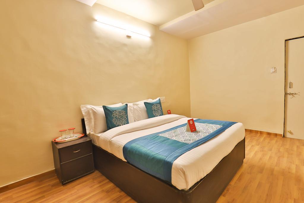 Oyo 11427 Hotel Kalyan Ahmedabad Ngoại thất bức ảnh