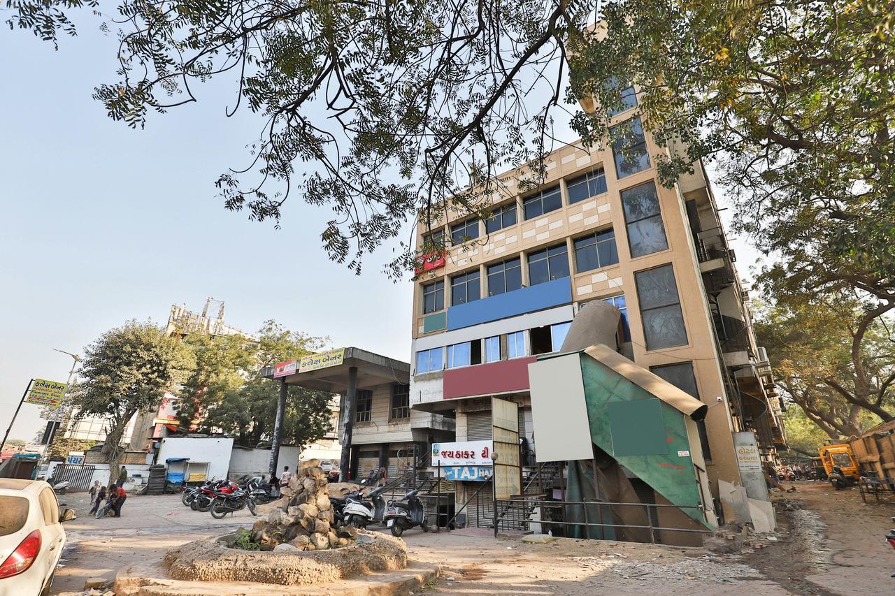 Oyo 11427 Hotel Kalyan Ahmedabad Ngoại thất bức ảnh
