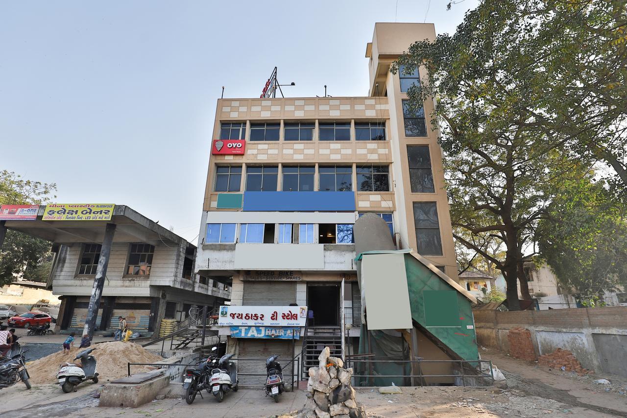 Oyo 11427 Hotel Kalyan Ahmedabad Ngoại thất bức ảnh